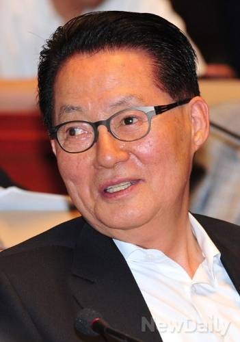 ▲ 최근 전남지사 출마 의사를 밝힌 민주당 박지원 의원. ⓒ이종현 기자