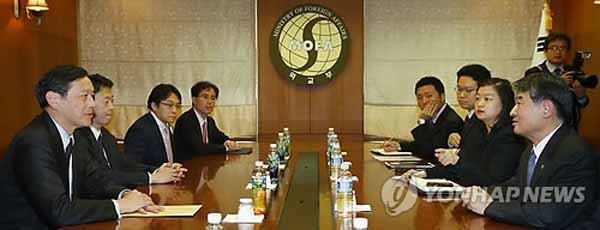 ▲ 지난 12일 한일 외교차관 회담 모습. ⓒ연합뉴스. 무단전재 및 재배포 금지