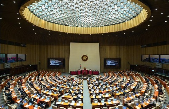 ▲ 국회에서 시정연설 중인 박근혜 대통령. ⓒ정상윤 기자