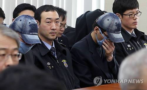 ▲ 최근 카드사에서 유출된 1억여건의 고객정보 중 1000만 건 이상이 외부에 팔려나간 것으로 확인돼 2차 피해 등 파장이 예상된다. ⓒ 연합뉴스