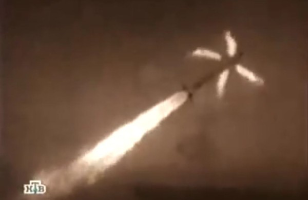 ▲ 구 소련 프로그 포병로켓 발사모습.ⓒ유튜브화면 캡쳐