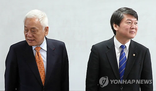 ▲ 김한길(왼쪽) 민주당 대표와 안철수 새정치연합 중앙운영위원장.ⓒ연합뉴스