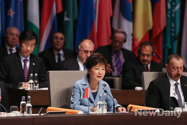 ▲ 네덜란드와 독일 순방을 마치고 돌아온 박근혜 대통령의 지지율이 또 다시 상승했다. ⓒ 뉴데일리