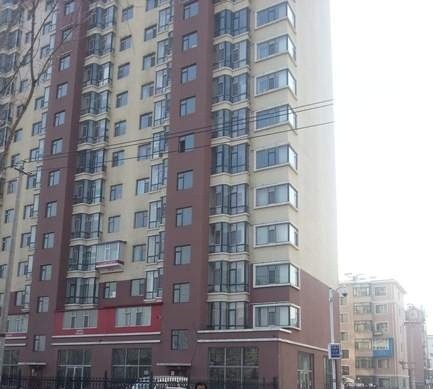 ▲ 탈북난민인권연합 김용화 회장은 지난 21일 중국으로 출국, 27일 귀국했다. 사진은 김 회장이 간첩혐의자 유우성의 아파트 앞에서 찍은 사진이다. ⓒ 탈북난민인권연합 김용화 회장 제공