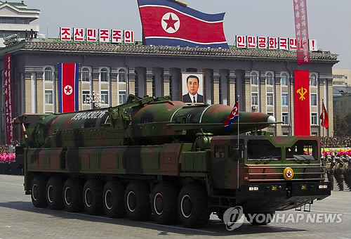 ▲ 북한의 대륙간탄도미사일(ICBM) KN-08.ⓒ연합뉴스