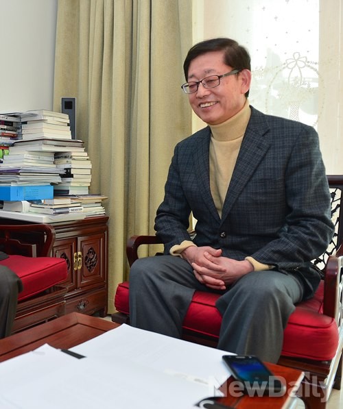 ▲ 김황식 전 총리에게 