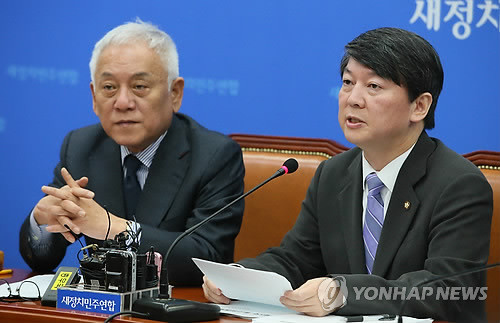 ▲ 안철수 새정치민주연합 공동대표가 7일 국회에서 열린 최고위원회의에서 박근혜 대통령에게 회동 수락을 거듭 촉구하고 있다. ⓒ연합뉴스