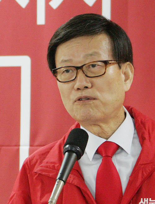 ▲ 새누리당 충북지사 경선에 뛰어든 윤진식 예비후보. ⓒ뉴데일리