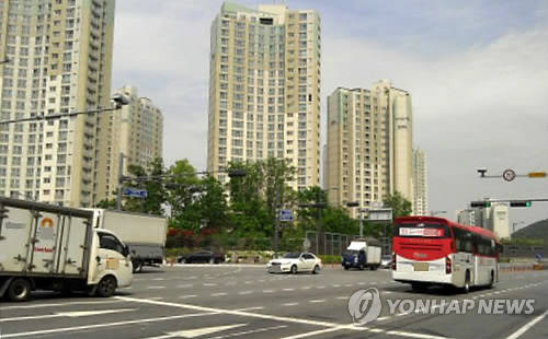 ▲ 은행·보험·증권·카드 등 금융권 CEO들이 가장 많이 거주하는 지역은 강남·서초·분당인 것으로 조사됐다. 사진은 분당의 한 아파트단지 전경(기사 내용과 무관함). ⓒ 연합뉴스