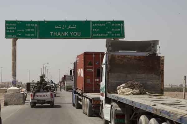 ▲ 아프가니스탄과 이란 국경의 모습. 이런 게 과연 '비밀 시설'일까. [사진: 위키피디아]