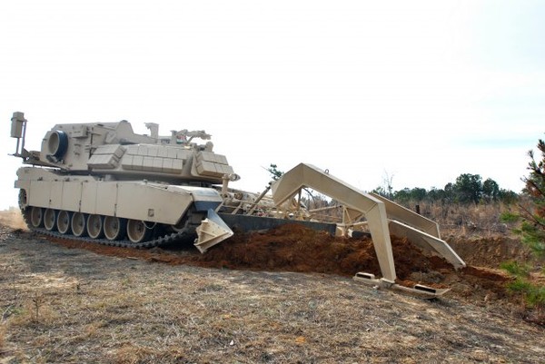 ▲ M-1 ABV(Assault Breacher Vehicle).ⓒ미육군