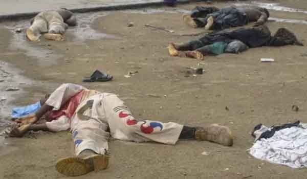 ▲ 보코하람의 무차별 테러로 숨진 희생자들. [사진: 안티지하드 운동 사이트 화면캡쳐]