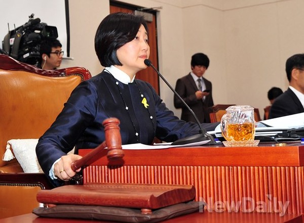 ▲ 새정치민주연합의 새 원내사령탑으로 박영선(54) 의원이 선출됐다. ⓒ 뉴데일리