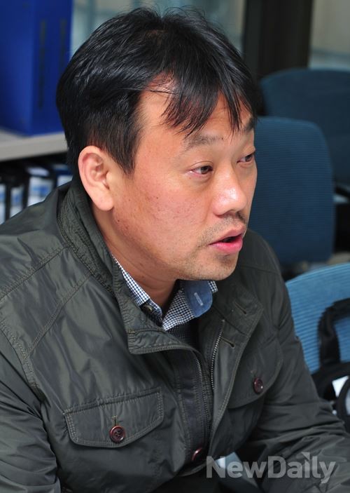 ▲ 언딘 장병수 기술이사가 8일 오후 분당구에 있는 언딘 사무실에서 뉴데일리와 인터뷰하고 있다. 장 이사는 인터뷰가 끝난 뒤 곧바로 세월호 사고현장인 진도로 향했다. ⓒ 뉴데일리 이종현 기자