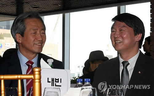 ▲ 정몽준 새누리당 의원(왼쪽)과 안철수 새정치민주연합 공동대표.ⓒ연합뉴스