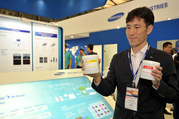 ▲ 제일모직이 5월 20일 중국 상하이에서 열린 태양광박람회(SNEC PV Power Expo 2014)에 참가해 태양전지용 페이스트(PV Paste) 제품을 선보였다.ⓒ제일모직