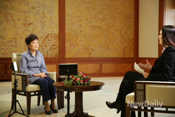 ▲ 박근혜 대통령은 지난 28일 미국 월스트리트저널과의 인터뷰에서 