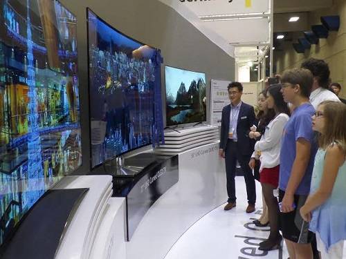 ▲ LG디스플레이는 SID2014서 OLED 기술로 학회 3관왕에 올랐다.ⓒLG디스플레이 제공