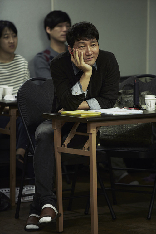 ▲ 연극 썸걸즈를 연출한 이석준 씨ⓒ(주)연극열전