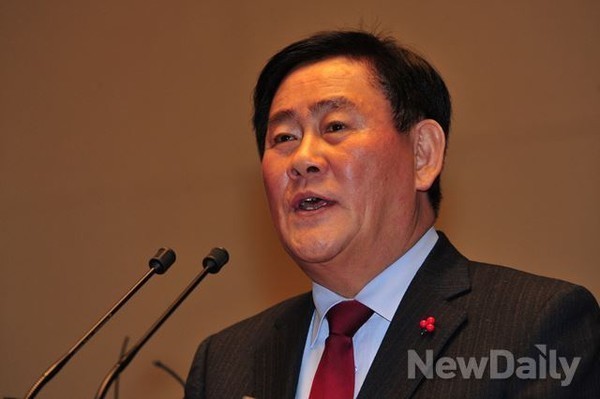 ▲ 박근혜 대통령은 13일 경제부총리 겸 기획재정부 장관에 최경환 새누리당 의원을 내정했다. ⓒ 뉴데일리