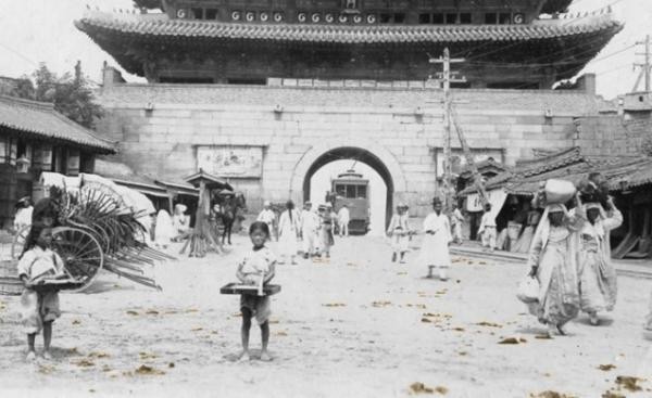 ▲ 일본의 비밀결사 '흑룡회'의 상징 문양