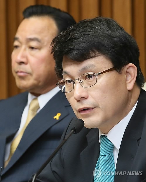 ▲ = 윤상현 새누리당 사무총장이 20일 국회에서 열린 주요당직자회의에서 발언하고 있다. ⓒ연합뉴스 DB