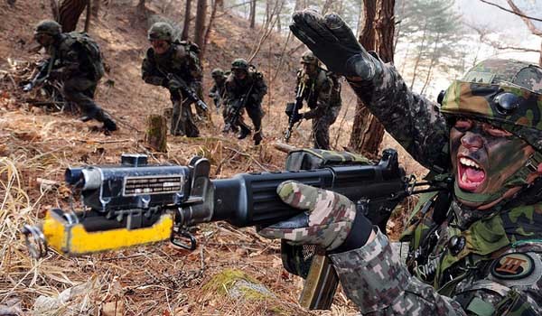 ▲ KCTC에서 전갈대대와 훈련 중인 703특공연대 [사진: 플릭커]