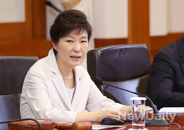 ▲ 박근혜 대통령은 24일 문창극 국무총리 후보자의 자진사퇴로 새 총리 인선에 돌입했다.  ⓒ 뉴데일리
