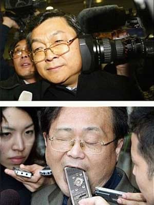 ▲ 인터넷에서 '밀착취재'라는 이름으로 수년 째 나돌고 있는 사진들. 기자들 간의 취재경쟁은 전쟁을 방불케 한다. [사진: 웹 검색]