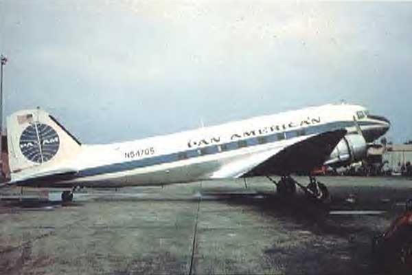 ▲ 1950년대 '진짜 팬암' 항공사가 운용하던 DC-3 컨스텔레이션. [사진: DC-3 팬페이지 화면 캡쳐]