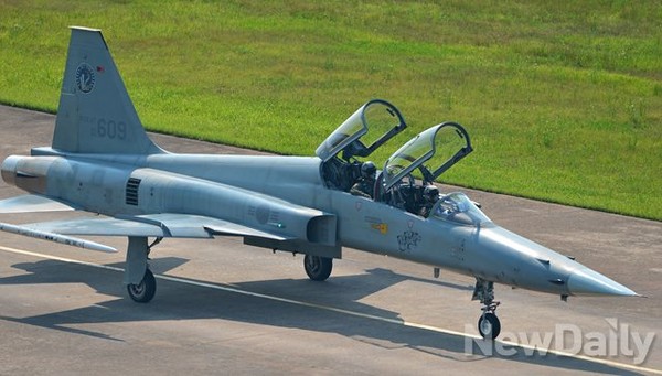 ▲ 이륙 준비중인 F-5F 제공호.ⓒ정상윤 기자