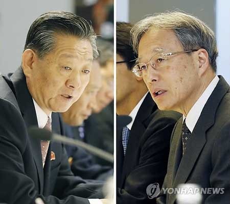 ▲ 북한 송일호 대사와 일본 이하라 준이치 외무성 국장 ⓒ연합뉴스. 무단전재 및 재배포 금지.