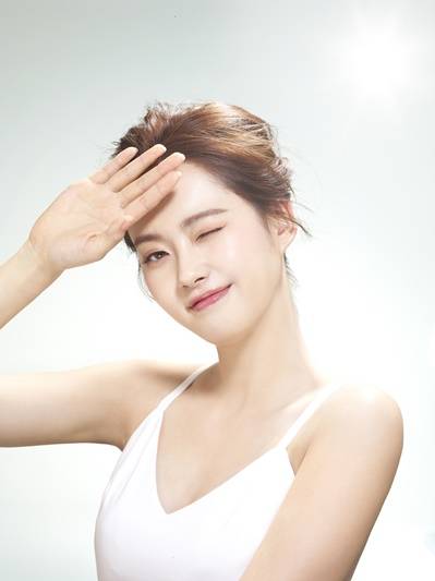 ▲ ⓒ리리코스 모델 고아라(사진=커뮤니크 제공)