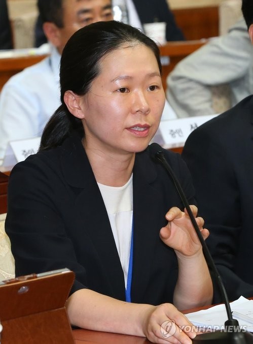 ▲ 지난해 8월 19일 국가정보원 국정조사 2차 청문회에 증인으로 출석한 권은희 전 수서경찰서 수사과장이 의원들의 질문에 답변하고 있다.ⓒ연합뉴스