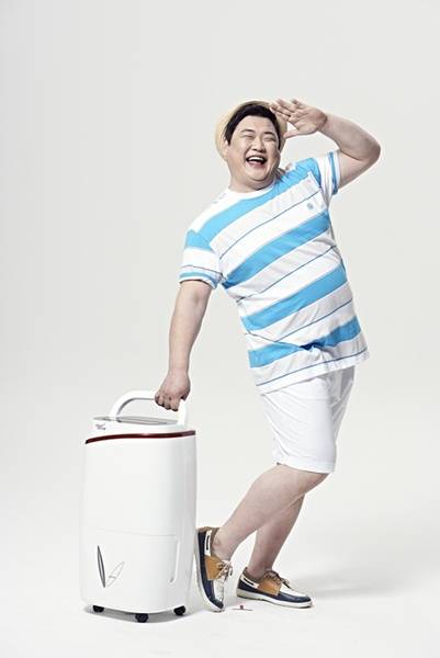 ▲ ⓒ신일산업 모델 김준현