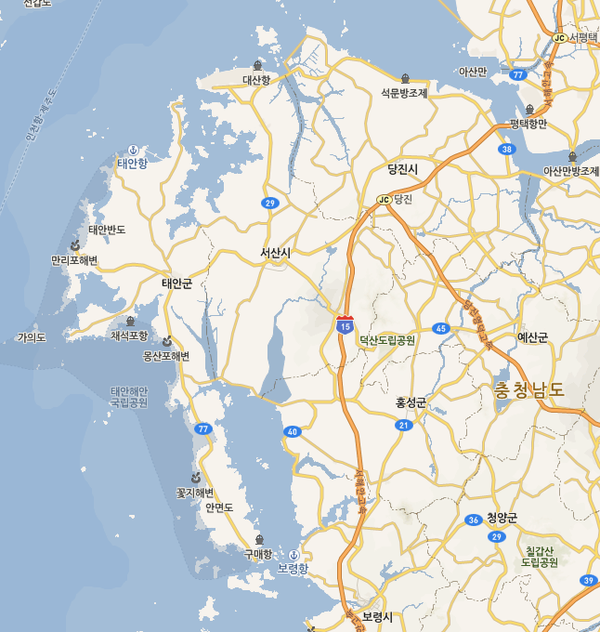 ▲ 황해로 돌출한 태안반도 남단의 섬 아닌 섬 안면도.ⓒ네이버 지도 캡쳐