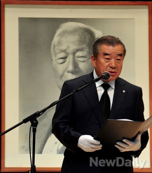 ▲ 건국대통령 우남 이승만 박사의 49주기 추모식을 주관한 이기수 (사)건국대통령이승만박사기념사업회 회장ⓒ뉴데일리 이종현 기자