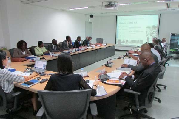 ▲ 새마을운동에 대한 강의를 듣고 있는 아이티 공무원들. [사진: KOICA 제공]