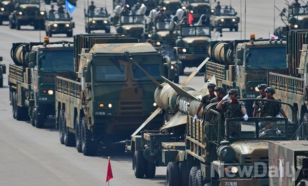 ▲ 지난해 국군의날 행사 당시 공개된 우리군 미사일 장비.ⓒ뉴데일리DB