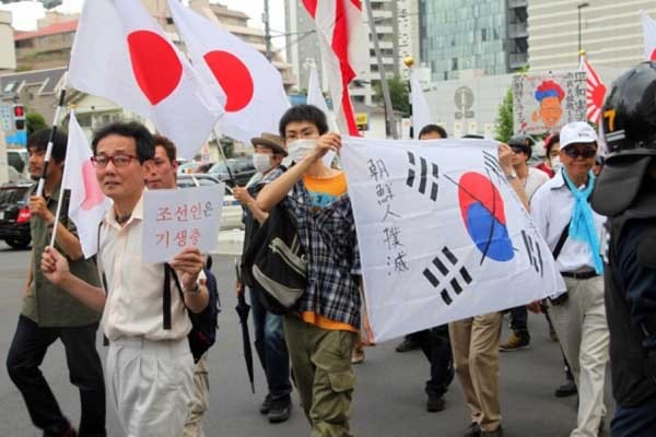 ▲ 일본에서 최근 빈발했던 혐한시위의 한 장면. [사진: 사우스차이나모닝포스트 보도화면 캡쳐]