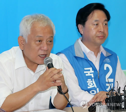 ▲ 새정치민주연합 김한길 공동대표가 28일 경기 김포 보궐선거에 출마한 김두관 후보 선거사무소에서 발언하고 있다. ⓒ연합뉴스DB