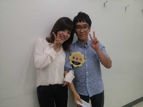 ▲ 오른쪽부터 홍순기 군과 소녀시대 써니ⓒ뉴데일리
