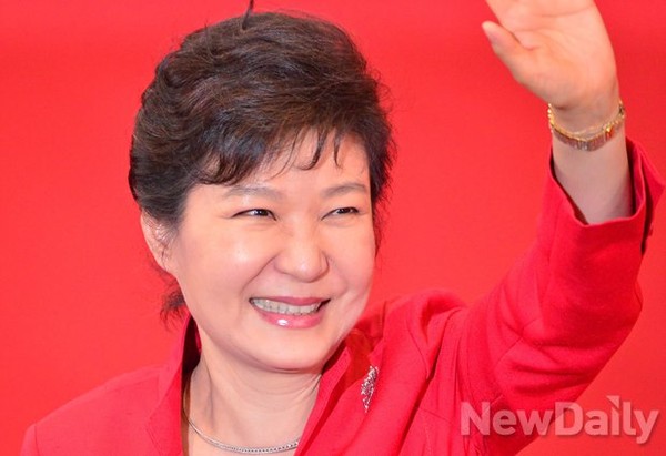 여론조사기관 리얼미터에 따르면 7월 5주차 박 대통령의 지지율은 46.5%를 기록했다. 전주대비 1.3%p 오른 수치이다. ⓒ 뉴데일리 정상윤 기자