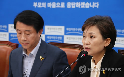 ▲ 새정치민주연합의 사무총장으로 임명된 조정식 의원(왼쪽)과 전략홍보본부장이 된 김현미 의원(오른쪽). ⓒ연합뉴스DB