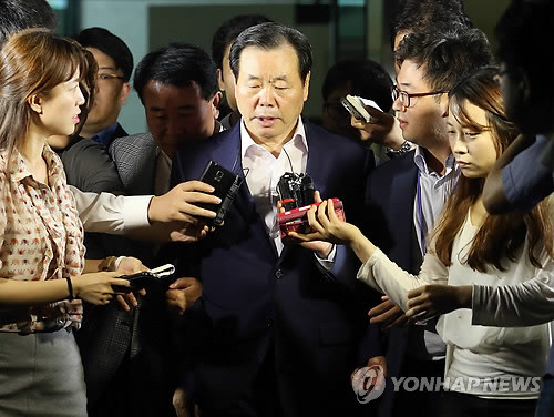 ▲ ▲ 새누리당은 10일 철도부품 업체로부터 억대의 금품을 수수한 혐의를 받고 있는 같은 당 조현룡 의원에 대한 정부의 체포 동의안이 국회에 제출될 경우 