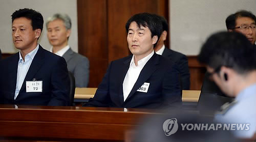 ▲ 내란음모 혐의 등으로 기소돼 1심에서 징역 12년을 선고받은 이석기 통합진보당 의원에 대한 항소심 선고가 11일 서울고법에서 열리고 있다.ⓒ연합뉴스