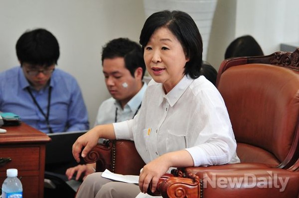 ▲ 심상정 정의당 원내대표가 여야 원내대표회담에서 정의당의 의사를 전하고 있다.