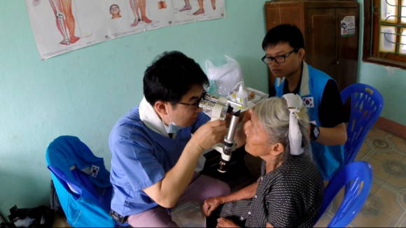 ▲ 포스코건설은 지난 6~8일 베트남 하띤에서 의료지원활동을 펼쳤다.ⓒ포스코건설