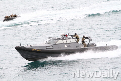 ▲ 해군이 운용중인 고속단정.ⓒ순정우 기자
