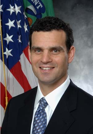 ▲ 데이비드 S. 코언 美재무부 테러 및 금융정보 담당 차관 [사진: 美재무부]